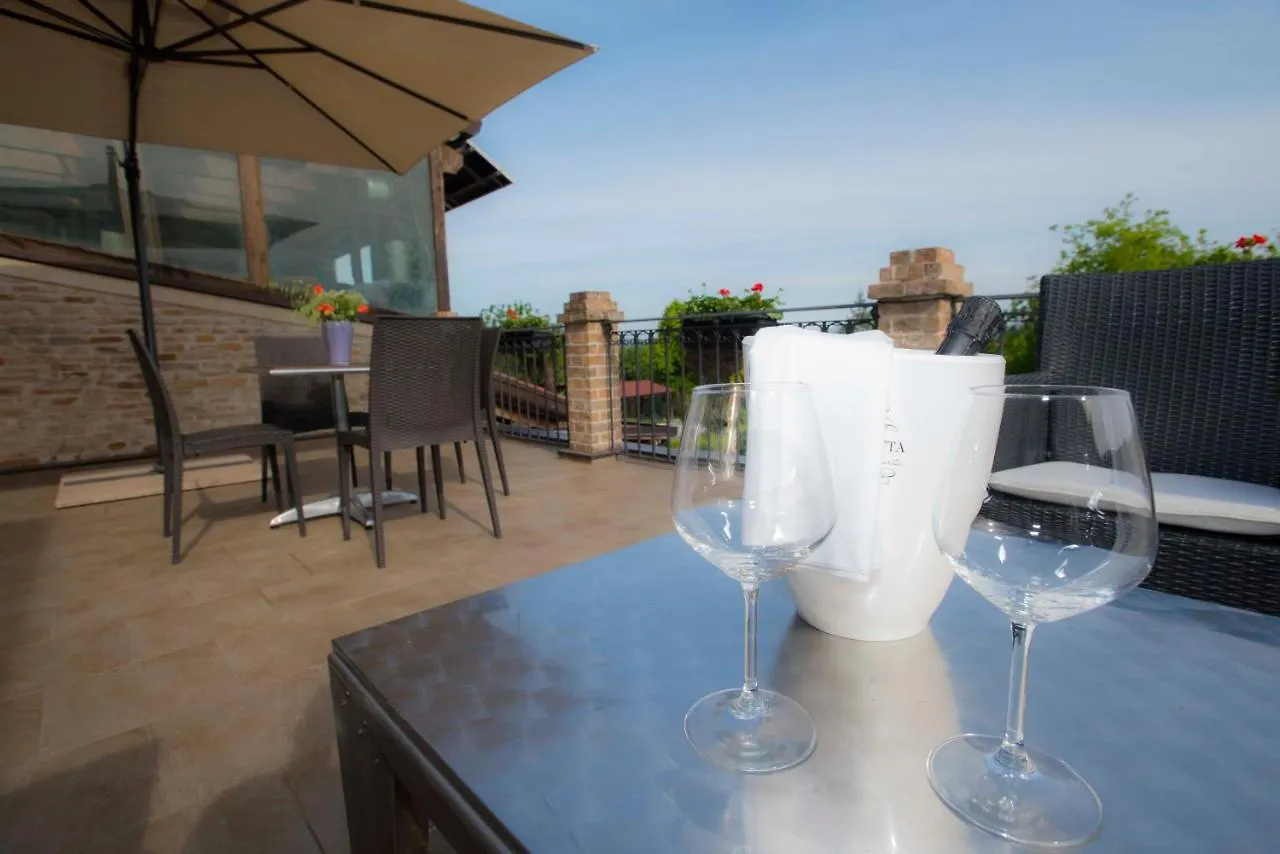 Residenza Collina Riccione Cielo Apartment